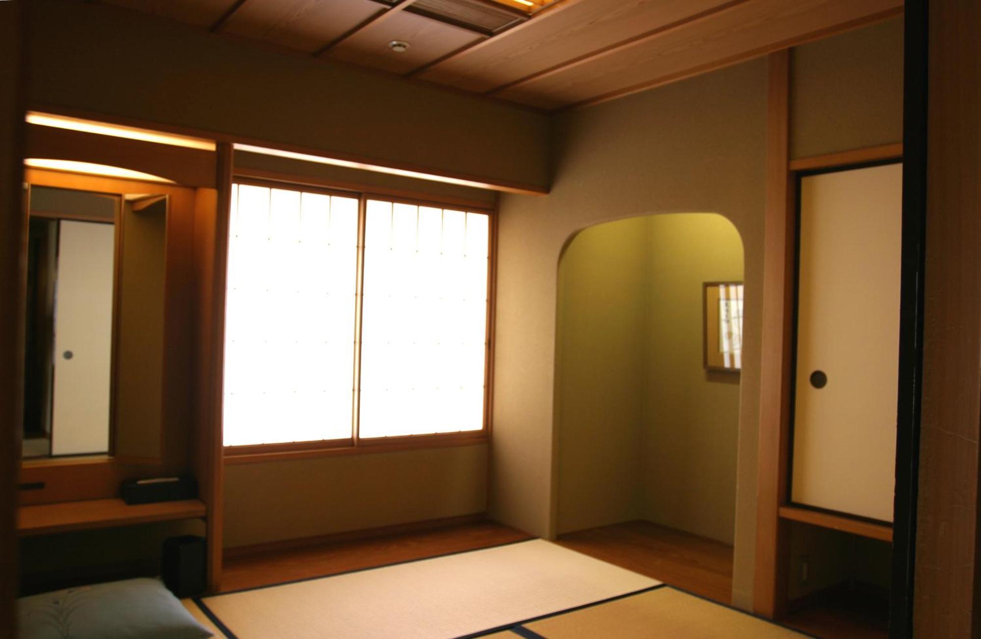 Hotel Wakamizu Takarazuka Habitación foto